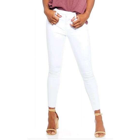 SPANX Distressed Skinny Jeans White Pull On Stretch Pockets Slimming Medium NEW - Picture 1 of 10